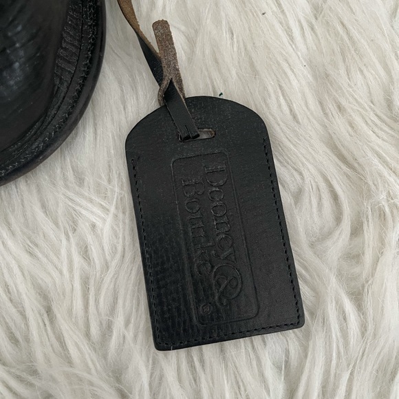 RARE 1980s Dooney & bourke leather saddle bag with RiRi zipper - Picture 2 of 11